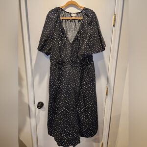 Ava & Viv Black and White Midi Dress